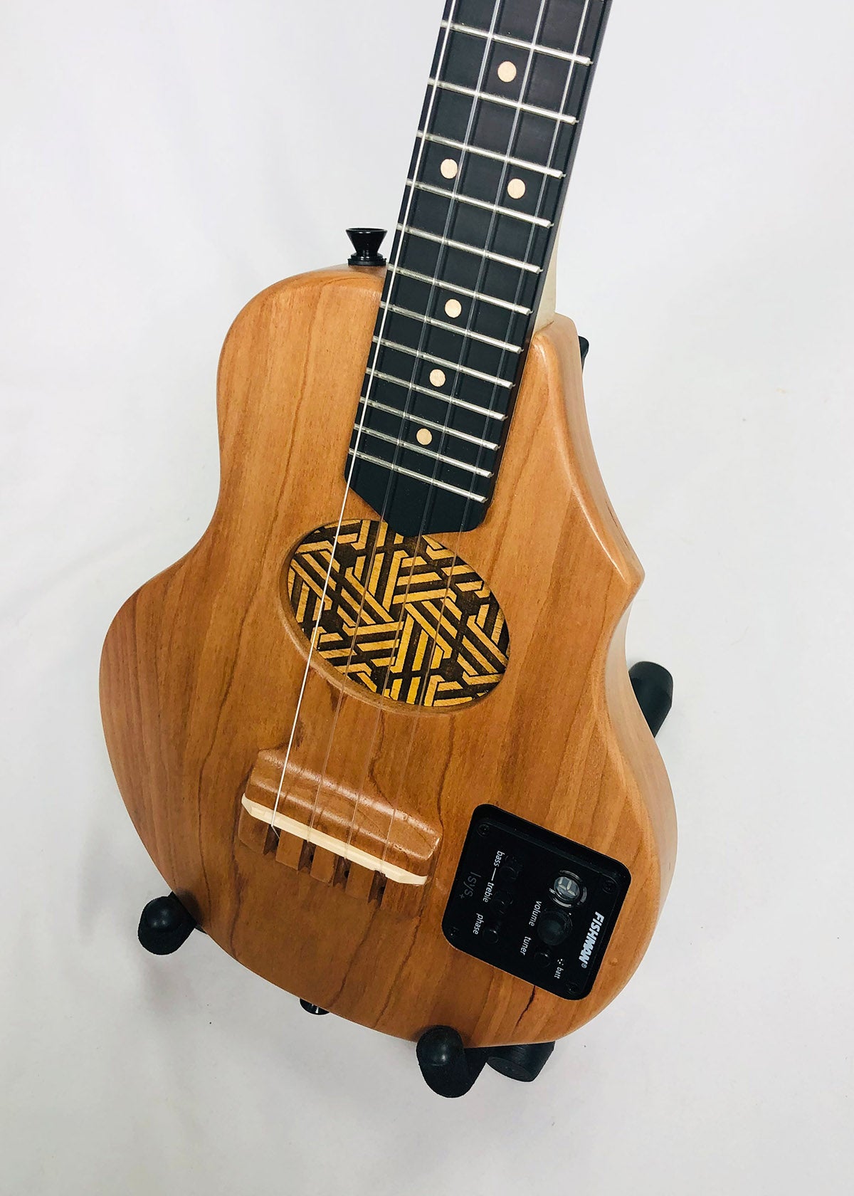 
                  
                    Sparrow Raven Nylon String Tenor Electric Ukulele
                  
                